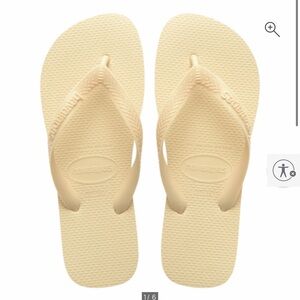Havaianas Women's butter yellow flip flops
